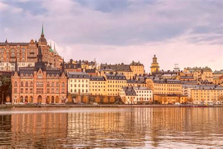 Ellie, 31 — Escort in Soerforsa, Sweden
