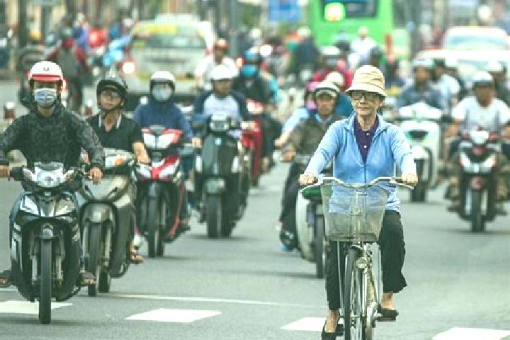 Ellie, 31 — Escort in Thot Not, Vietnam