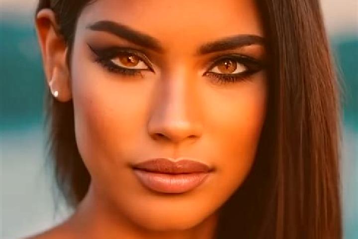 Ellie, 32, a dark blonde grey-eyed latina companion based in Portscatho. Offering Roleplay, Deep French Kissing, Duos, Couples. Available for incall and outc...