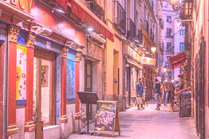 Ellie, 32 — Escort in Barrio de San Carlos, Mexico