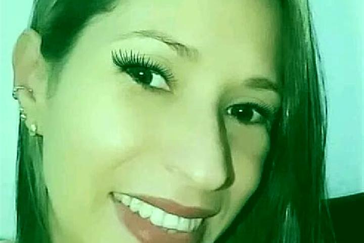 Ellie, 32 — Escort in Firmino Alves, Brazil