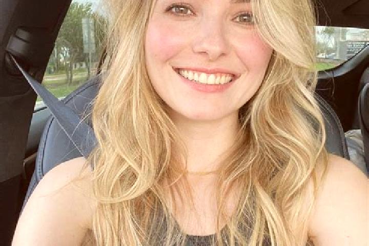 Ellie, 32 — Escort in Loma Santa Cruz, Mexico