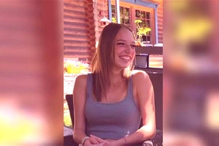 Ellie, 32 — Escort in Saint-Blaise, Switzerland