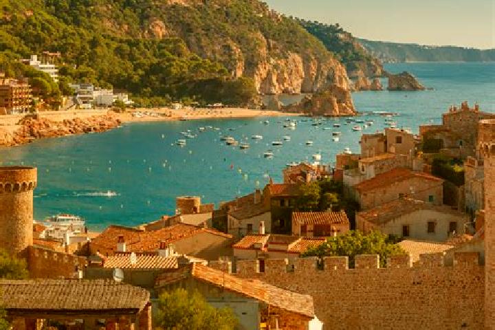 Ellie, 32 — Escort in Tribaldos, Spain
