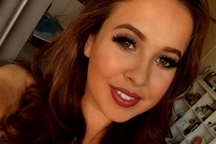 Ellie, 33, a auburn amber-eyed middle eastern companion based in Nyborg. Offering Party Girl, Fetish, Couples. Available for incall and outcall, day and even...