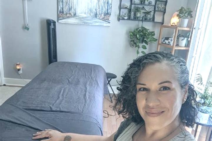 Ellie, 33, a black grey-eyed european companion based in Perales del Puerto. Offering Travel Companion, Tantra, Dinner Date. Available for incall and outcall...