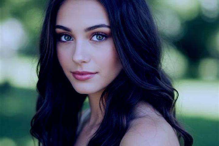 Ellie, 33, a black hazel-eyed mixed companion based in Hacimehmetli. Offering GFE, Girlfriend Experience. Available for incall and outcall, day and evening d...