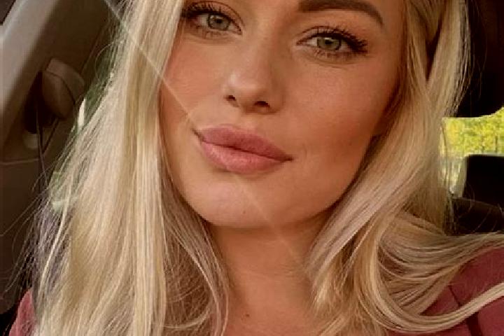 Ellie, 33, a blonde hazel-eyed caribbean companion based in Tenhult. Offering GFE, Girlfriend Experience, Erotic Massage, Roleplay, 69. Available for incall ...