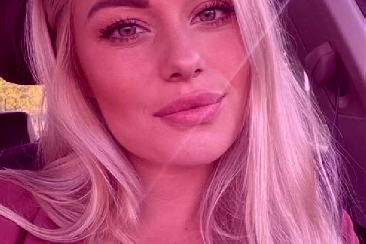 Ellie, 33, a blonde hazel-eyed european companion based in Wureh. Offering Prostate Massage, A-Level, Deep French Kissing, Girlfriend Experience. Available f...