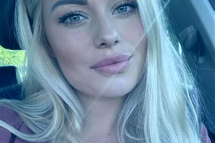 Ellie, 33, a blonde hazel-eyed slavic companion based in Hellvik. Offering Prostate Massage, Erotic Massage, Couples, Tantra. Available for incall and outcal...