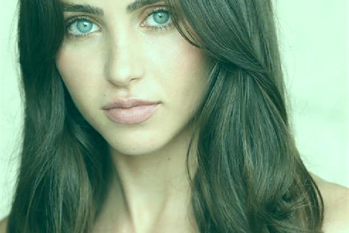 Ellie, 33, a brunette blue-eyed indian companion based in Vaugneray. Offering Couples, Roleplay, GFE, CIM, Domination. Available for incall and outcall, over...