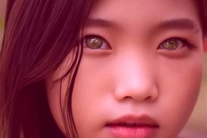 Ellie, 33, a chestnut green-eyed asian companion based in Bumahen. Offering A-Level, Fetish, 69. Available for incall and outcall, overnight bookings available.