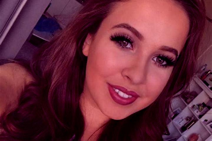 Ellie, 33, a dark blonde dark-eyed caribbean companion based in San Pedro Amuzgos. Offering A-Level, Striptease, CIM, Deep French Kissing, BDSM. Available fo...