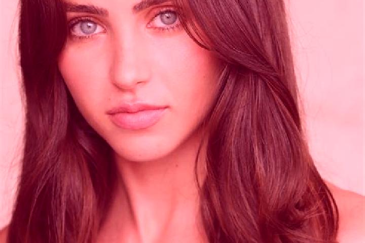 Ellie, 33, a dark blonde hazel-eyed latina companion based in Karahalli. Offering Massage, Domination, Erotic Massage, Roleplay. Available for incall and out...
