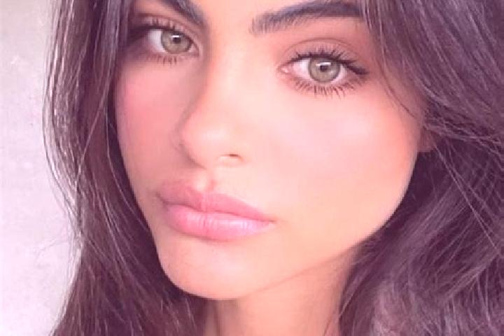 Ellie, 33, a red green-eyed indian companion based in Labergement-les-Seurre. Offering BDSM, Massage. Available for incall and outcall, day and evening dates.