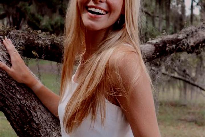 Ellie, 33 — Escort in Metter, United States