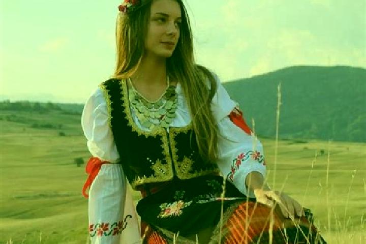 Ellie, 33 — Escort in Montana, Bulgaria