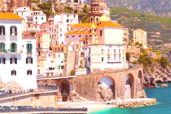 Ellie, 33 — Escort in Penitro, Italy