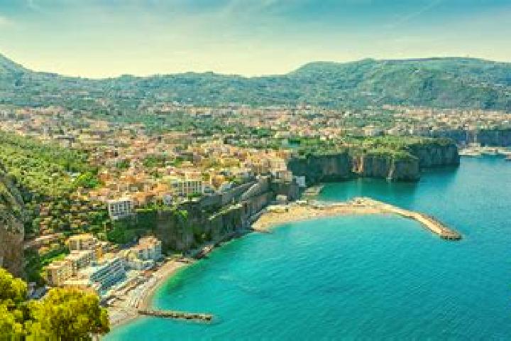 Ellie, 33 — Escort in Piano di Sorrento, Italy