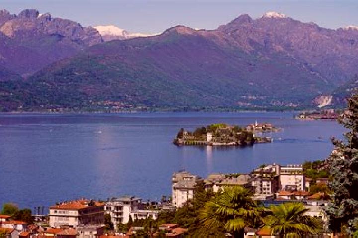 Ellie, 33 — Escort in Pino sulla Sponda del Lago Maggiore, Italy