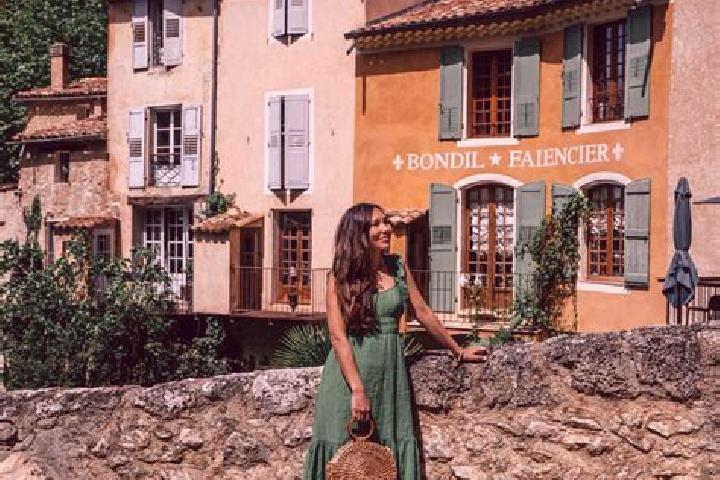Ellie, 33 — Escort in Pont-Sainte-Marie, France
