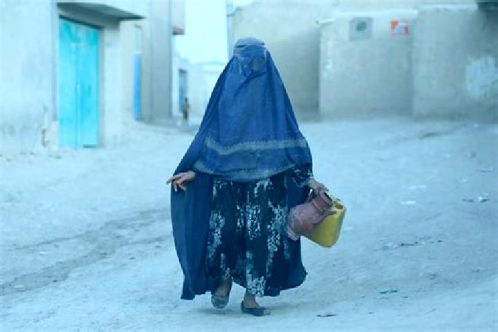 Ellie, 33 — Escort in Qal ah-ye Shahi, Afghanistan