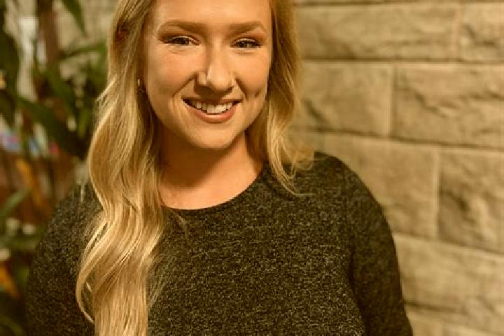 Ellie, 33 — Escort in Reeds Spring, United States