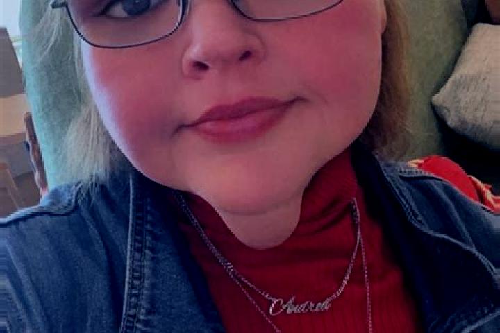 Ellie, 33 — Escort in Slaton, United States