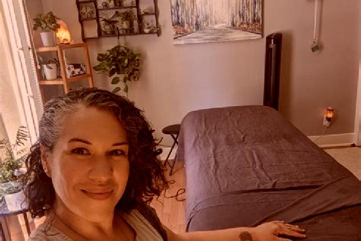 Ellie, 34, a black hazel-eyed latina companion based in Massa Finalese. Offering Prostate Massage, Tantra, BDSM. Available for incall and outcall, overnight ...