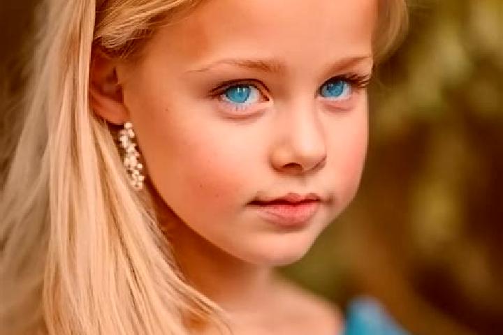 Ellie, 34, a blonde blue-eyed mixed companion based in Novovoronezh. Offering Couples, Girlfriend Experience, GFE, Party Girl. Available for incall and outca...