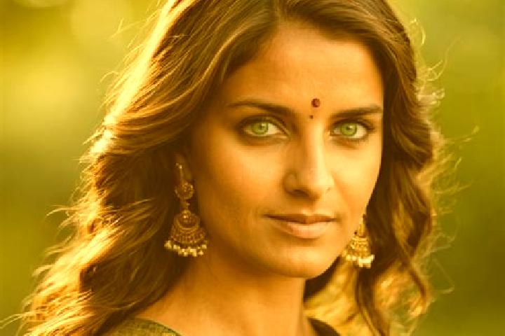 Ellie, 34, a chestnut green-eyed indian companion based in Multai. Offering Party Girl, CIM, Roleplay, Fetish. Available for incall and outcall, day and even...