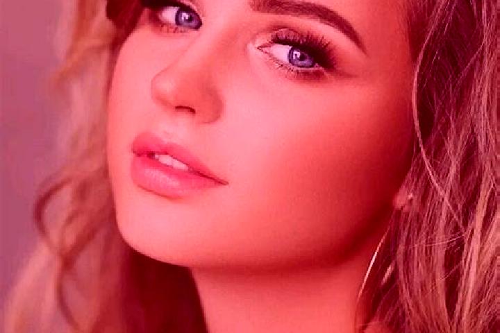 Ellie, 34, a dark blonde blue-eyed mediterranean companion based in San Pellegrino Terme. Offering Duos, 69, Couples, Fetish. Available for incall and outcal...