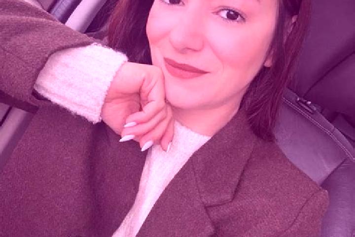 Ellie, 34 — Escort in Goektas, Turkey