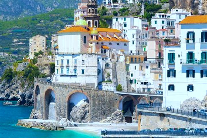 Ellie, 34 — Escort in Nocelleto, Italy