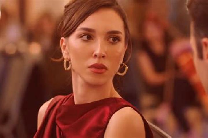 Ellie, 34 — Escort in Salkim, Turkey