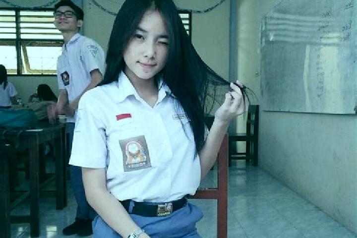 Ellie, 34 — Escort in Sekolahan, Indonesia