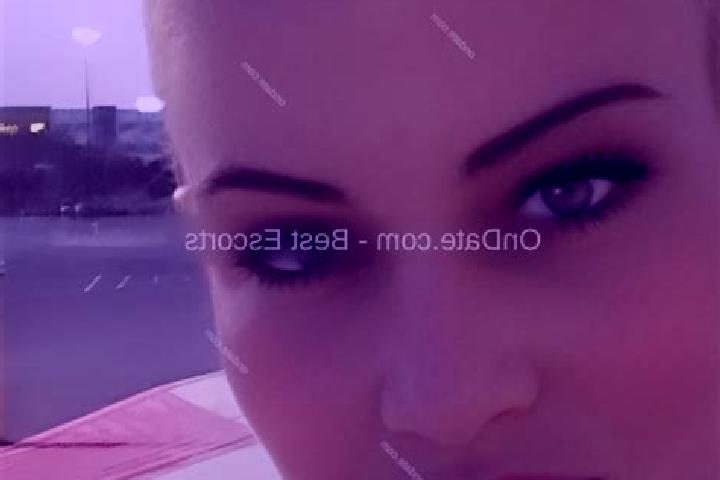 Ellie, 34 — Escort in Zuocun, China