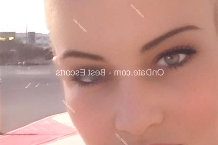 Ellie, 34 — Escort in Zuogaiduoma, China