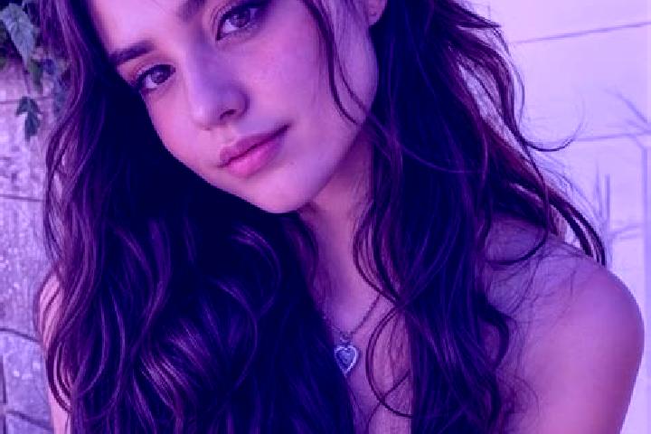 Ellie, 35, a black hazel-eyed caribbean companion based in Nagalwari. Offering Massage, Prostate Massage, Erotic Massage, Striptease. Available for incall an...