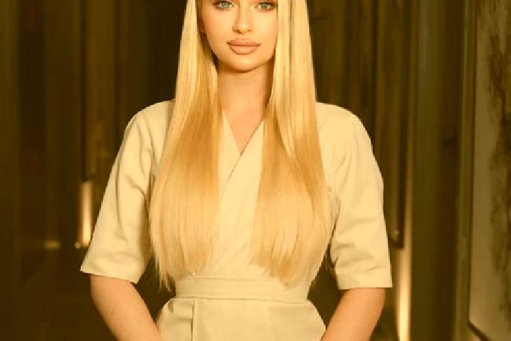 Ellie, 35, a blonde dark-eyed mediterranean companion based in Kargopol . Offering Couples, Tantra, Erotic Massage, Overnight. Available for incall and outca...