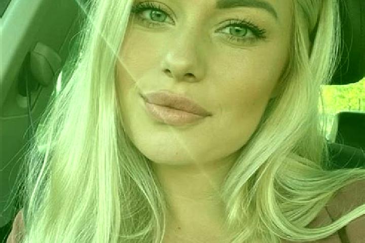 Ellie, 35, a blonde hazel-eyed caribbean companion based in Wamuran. Offering Roleplay, Massage, Dinner Date, Girlfriend Experience, Travel Companion. Availa...