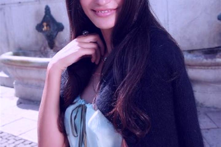 Ellie, 35 — Escort in Aksoy, Turkey