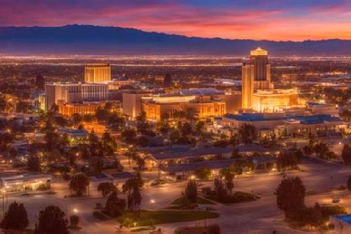 Ellie, 35 — Escort in Bakersfield, United States