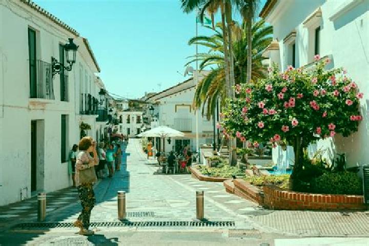 Ellie, 35 — Escort in Benalmadena, Spain