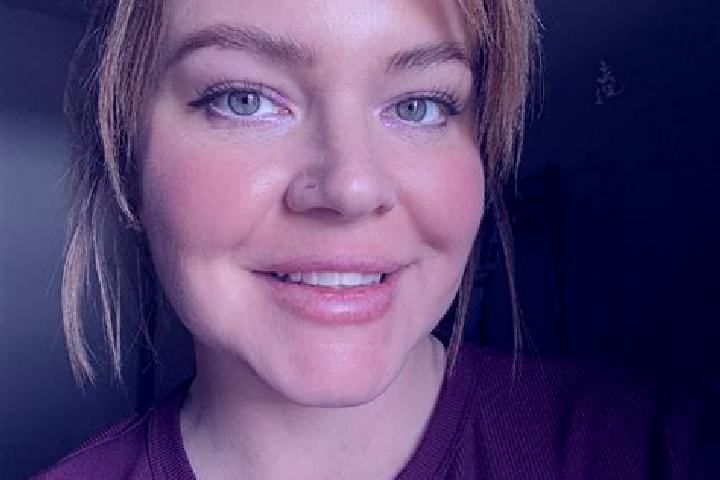 Ellie, 35 — Escort in Davis Junction, United States