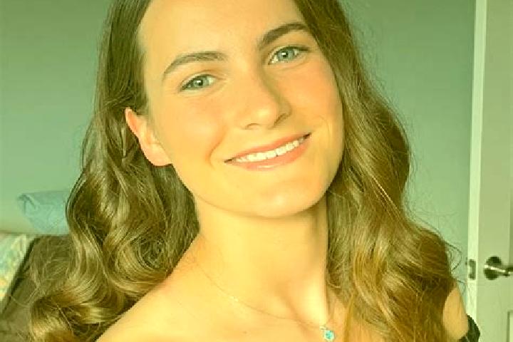 Ellie, 35 — Escort in Friendswood, United States