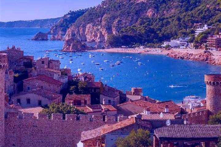 Ellie, 35 — Escort in Perdiguera, Spain