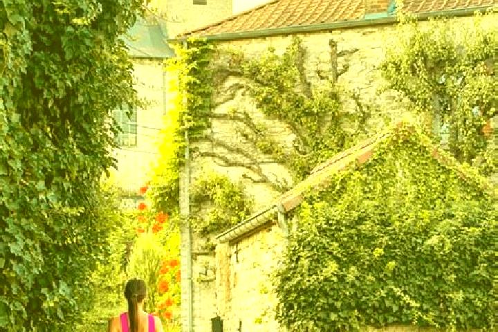 Ellie, 35 — Escort in Saint-Remy-Geest, Belgium