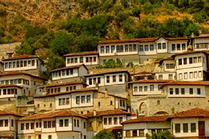 Ellie, 35 — Escort in Shtiqen, Albania