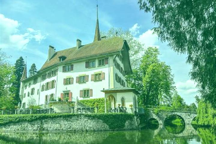 Ellie, 35 — Escort in Utzenstorf, Switzerland